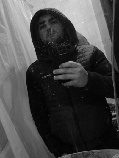  ,   Alik, 21 ,   ,   