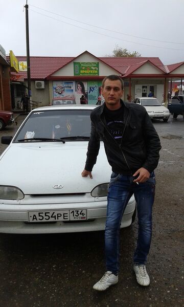  ,   Maksim, 33 ,   