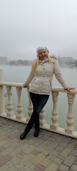  ,   Ekaterina, 49 ,   c 