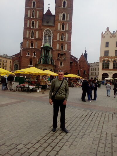  ,   Leonid, 62 ,   ,   , c , 