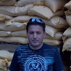  ,   Timur, 52 ,   , 