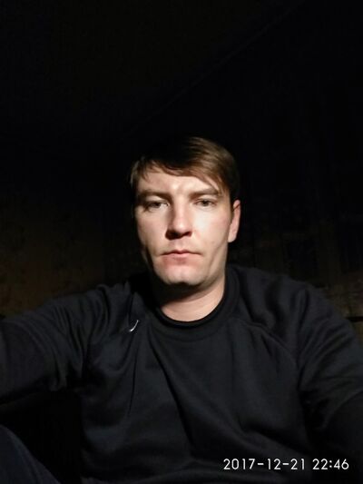  ,   Maks, 37 ,     , c 