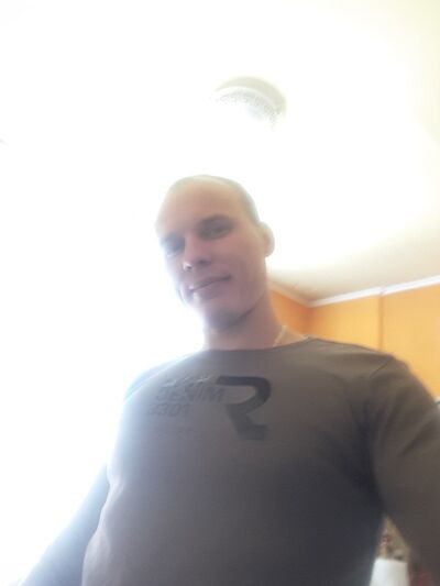  Abbots Langley,   , 42 ,   ,   , c 