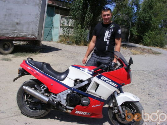  ,   Nikolas, 40 ,  