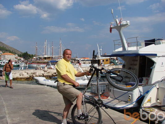  ,   Oleg, 52 ,   