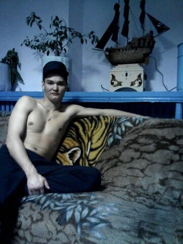  ,   Aleksei, 33 ,   ,   , c 