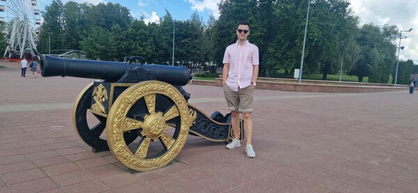  ,   Jevgenij, 31 ,   , 