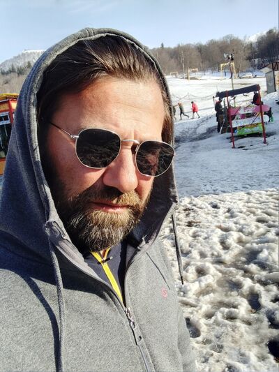 ,   Alex, 44 ,   ,   , c , 