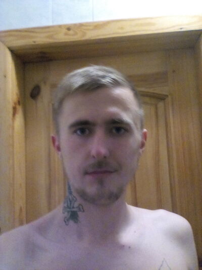  ,   Anton, 28 ,  