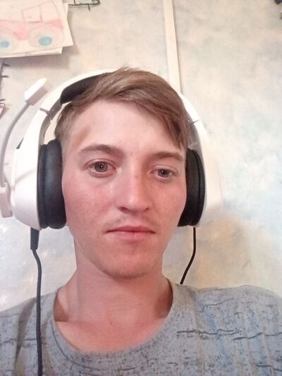  ,   Vladimir, 22 ,   ,   