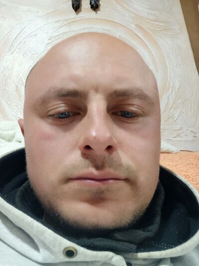  ,   Vic, 32 ,   ,   