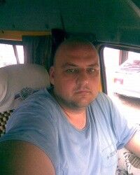  6908045  Aleks, 52 ,    
