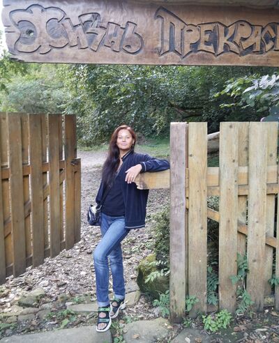  ,   Nika, 48 ,   