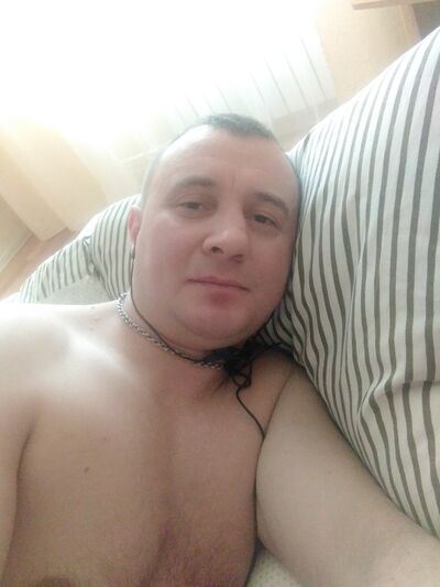  ,   Zhenek, 40 ,   ,   