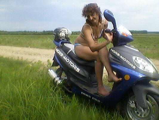  ,   Anna, 46 ,   