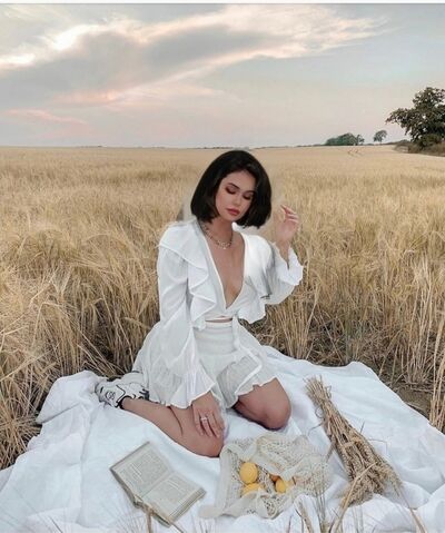  -,   Musulmanka, 29 ,   