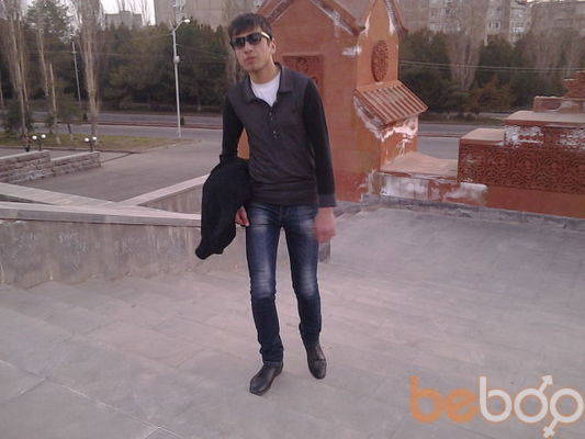  ,   Daniel, 32 ,   