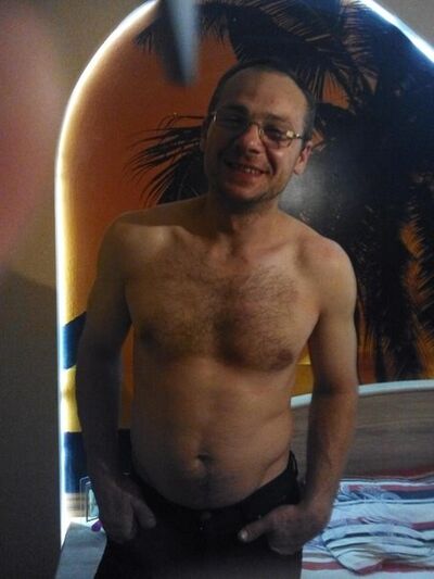  ,   Sergej, 44 ,   ,   , c 