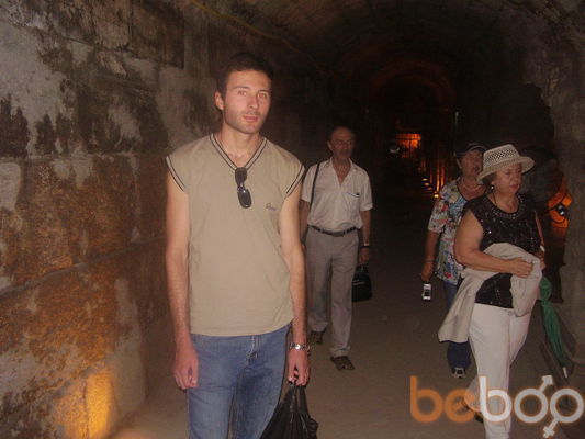  ,   Simon, 40 ,  