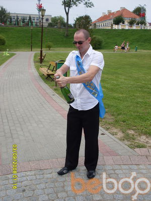  ,   Artur, 40 ,   