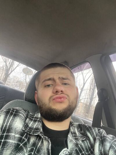  ,   Vlad, 22 ,   ,   