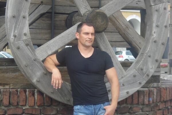  ,   Pavel, 43 ,   ,   