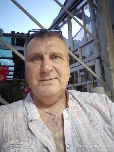  ,   Anjey, 61 ,   ,   