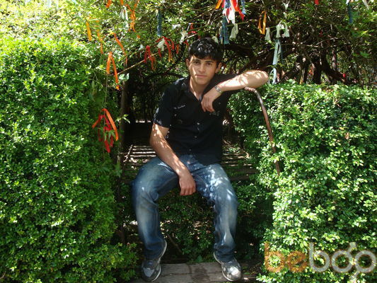  ,   Gio, 33 ,   