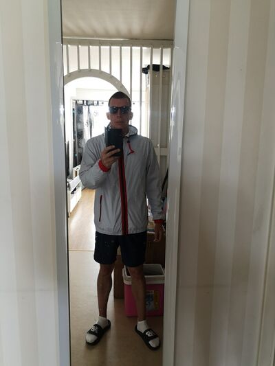  ,   Maksim, 42 ,   ,   , c 