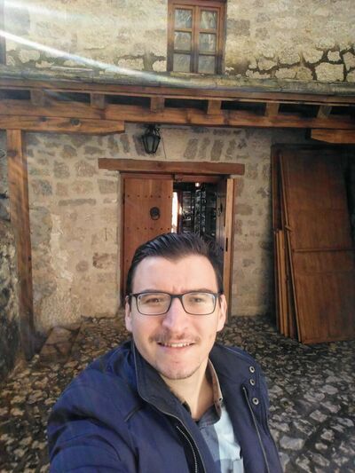  Saint-Denis,   Tarik, 32 ,   ,   , c 