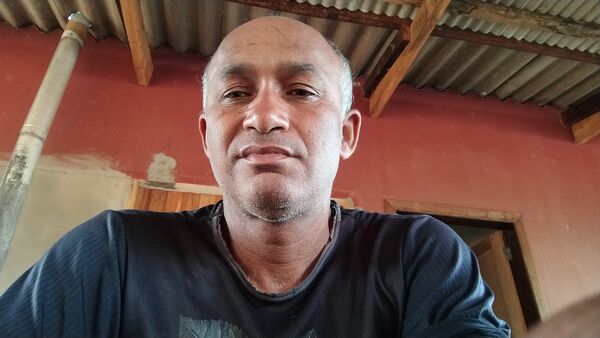  -,   Luiz, 48 ,   ,   
