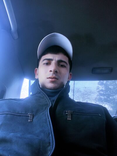  ,   Kamran, 25 ,   ,   