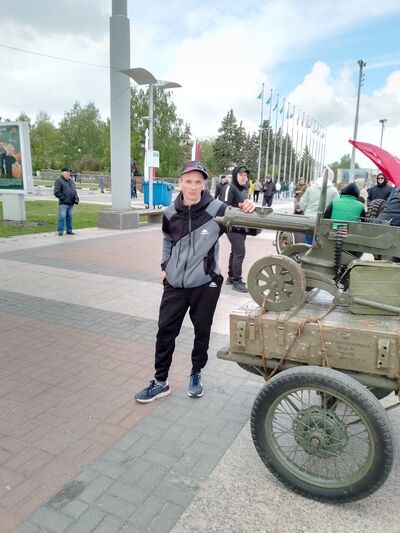  ,   Aleksei, 47 ,   c 