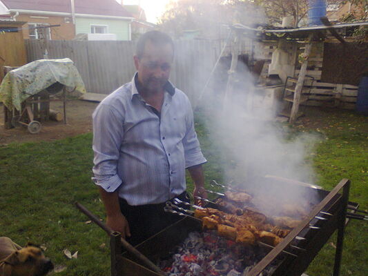  ,   Rudik, 46 ,  