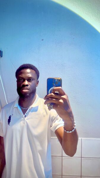  ,   Frank, 32 ,   ,   