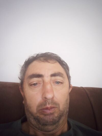  ,   Hassan, 52 ,   ,   , c , 