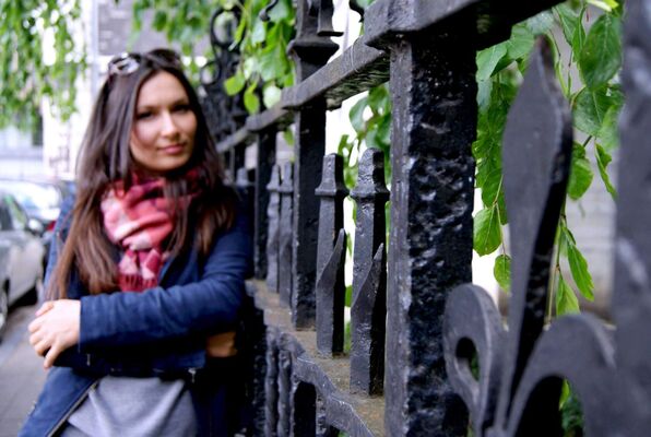  ,   Alisa, 25 ,   ,   