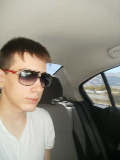  ,   Artur, 29 ,   ,   , c 