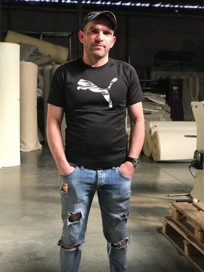  ,   Gio, 42 ,   ,   , c 