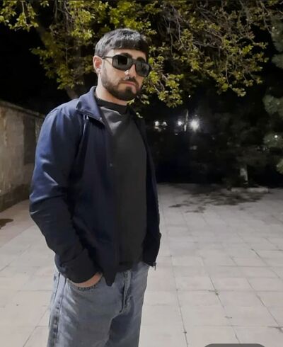  ,   Aro, 27 ,   ,   