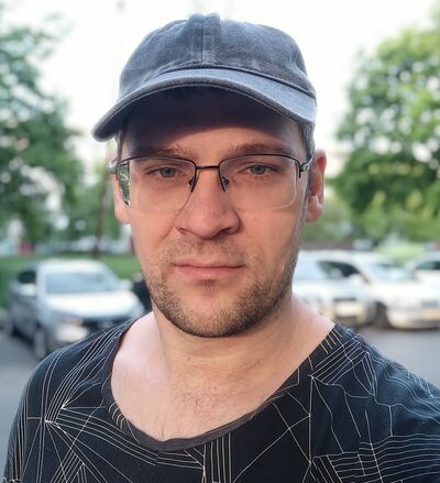  ,   Maxim, 40 ,   ,   , c 