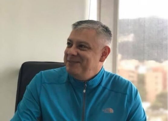  -,   Arsenio, 58 ,     , c 