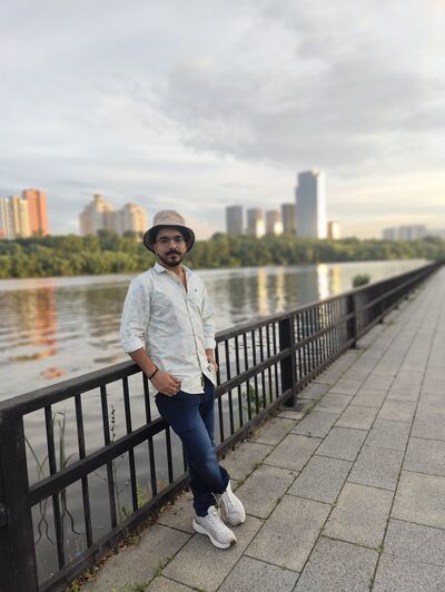  ,   Shubham, 24 ,   ,   , c 