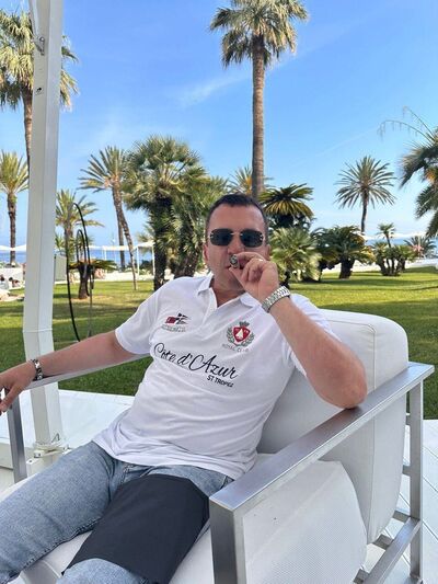  ,   Alex, 46 ,   ,   , c 