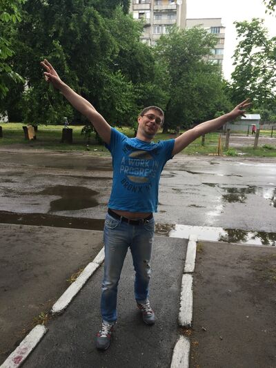  ,   Oleg, 42 ,   
