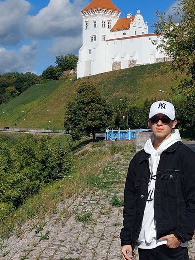  ,   Oleg, 20 ,   ,   