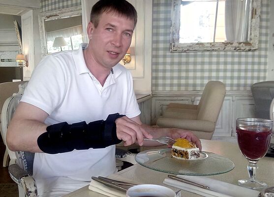  --,   Dim Rostov, 36 ,   ,   
