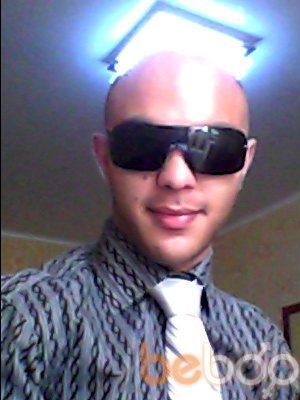  ,   Farik, 35 ,   