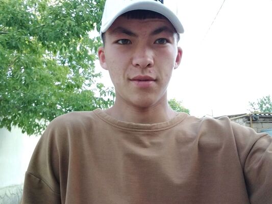  ,   Miko, 23 ,   c 