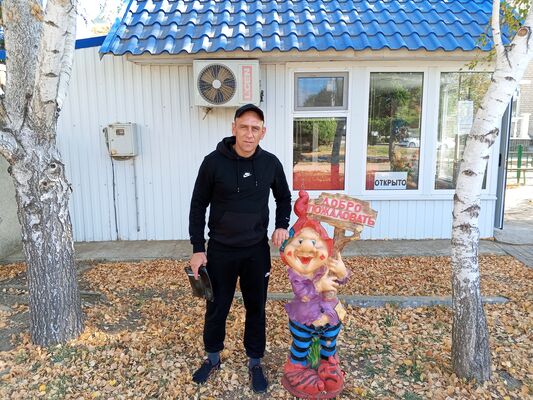  ,   Sergei, 38 ,   ,   